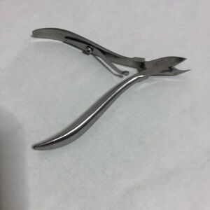 Sharp inlay pliers deep nail groove repair